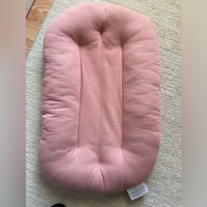 Snuggle Me Organic lounger